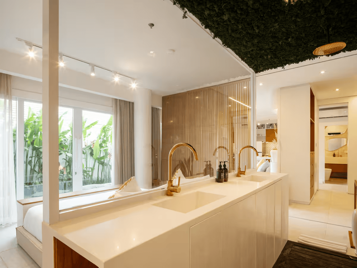 How Does a Luxury Villa Bali Enhance Your Island Immersion and Practical Travel Logistics? - Bali Luxury Management