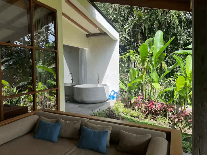 What Are the Best Bali Private Villas for Rent with 5-7 Bedrooms and Concierge Service in Canggu and Seminyak? - Bali Luxury Management