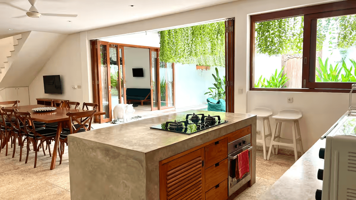 What Are the Best Bali Luxury Villas for Rent with Concierge Service in Canggu and Uluwatu? - Bali Luxury Management
