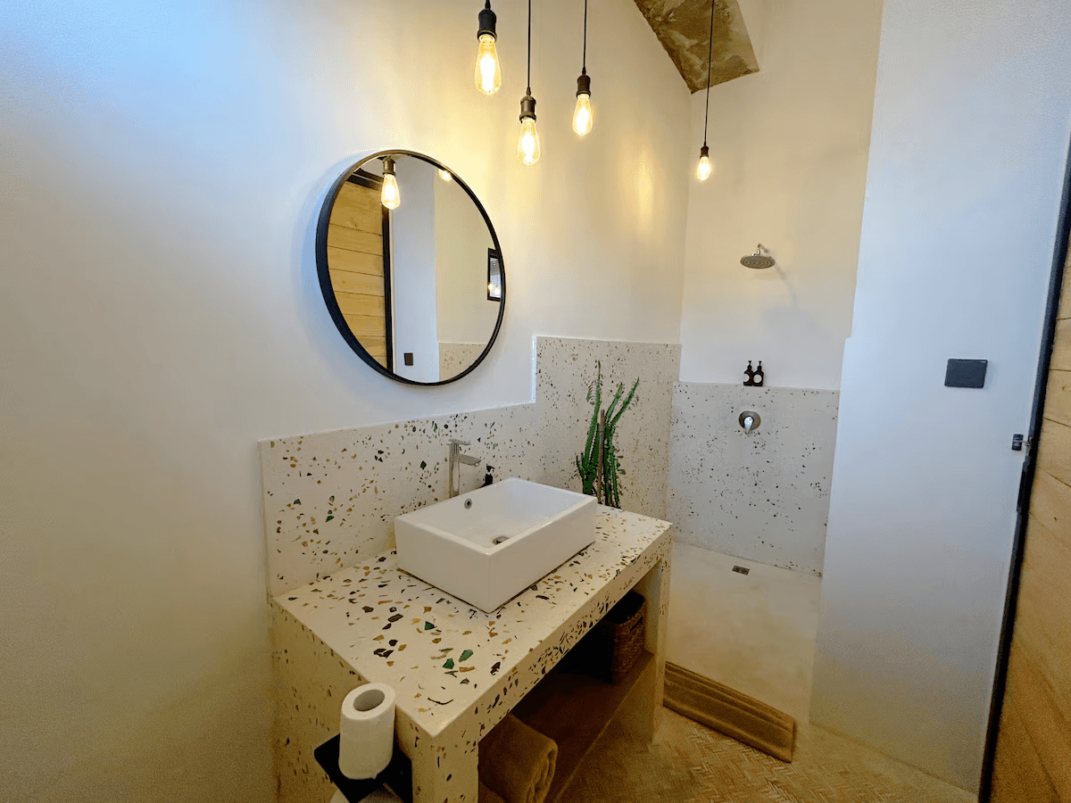 What Are the Best Bali Private Villas for Rent with Concierge Service in Canggu and How Much Do They Cost? - Bali Luxury Management