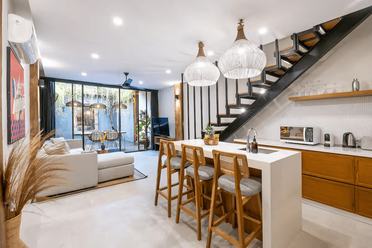 What Are the Best Bali Luxury Villas with Concierge Service in Uluwatu and Seminyak for Honeymooners? - Bali Luxury Management