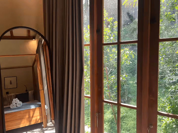 What Practical Strategies Maximize Your Bali Private Villa Holiday Experience? - Bali Luxury Management